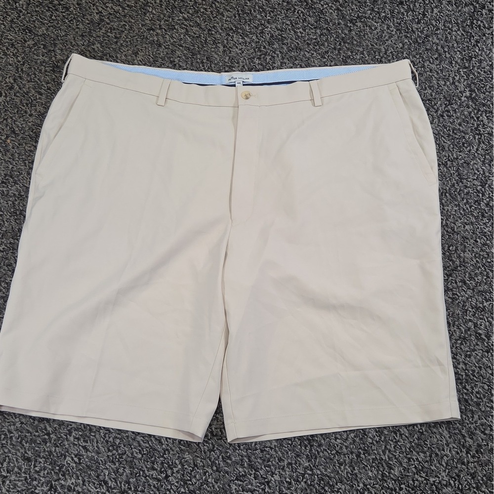 Peter Millar Men's Crown Sport Logo Beige Khaki Shorts Size 48 Salem Big Golf